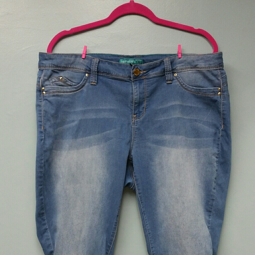 YMI Wanna Betta Butt Jeans EUC 20